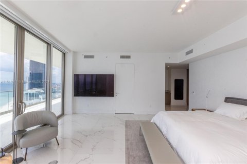 Condo in Sunny Isles Beach, Florida, 4 bedrooms  № 1237798 - photo 17