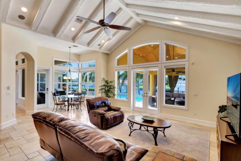 Villa ou maison à vendre à Stuart, Floride: 4 chambres, 313.27 m2 № 925493 - photo 17