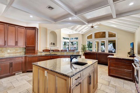 Villa ou maison à vendre à Stuart, Floride: 4 chambres, 313.27 m2 № 925493 - photo 20