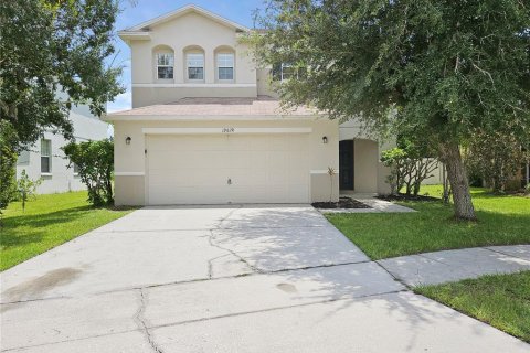 House in Land O' Lakes, Florida 3 bedrooms, 194.26 sq.m. № 1342154 - photo 1