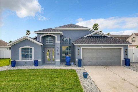 House in Davenport, Florida 4 bedrooms, 208.75 sq.m. № 1342115 - photo 2