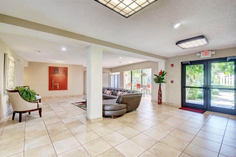 Copropriété à vendre à South Palm Beach, Floride: 2 chambres, 111.85 m2 № 914489 - photo 6