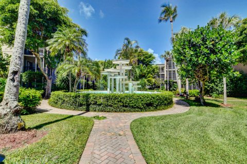 Copropriété à vendre à South Palm Beach, Floride: 2 chambres, 111.85 m2 № 914489 - photo 12