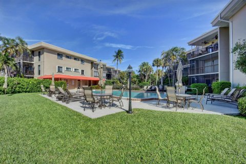 Copropriété à vendre à South Palm Beach, Floride: 2 chambres, 111.85 m2 № 914489 - photo 16