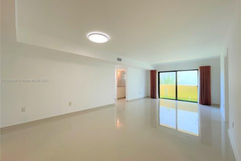 Condominio en venta en Miami Beach, Florida, 2 dormitorios, 100.06 m2 № 124553 - foto 2