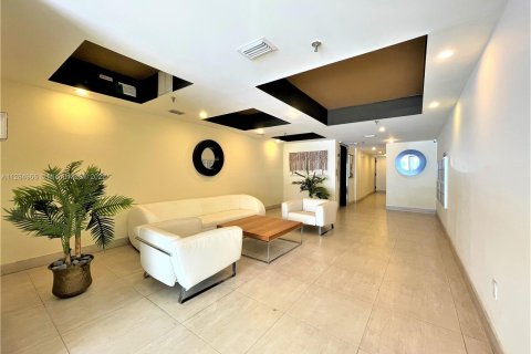 Condominio en venta en Miami Beach, Florida, 2 dormitorios, 100.06 m2 № 124553 - foto 21