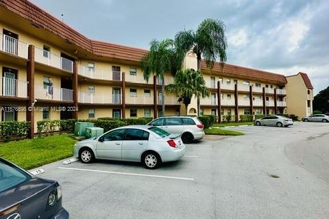 Condo in Sunrise, Florida, 1 bedroom  № 1401413 - photo 2