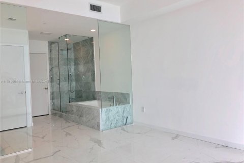 Copropriété à vendre à Miami, Floride: 2 chambres, 122.82 m2 № 1401414 - photo 9