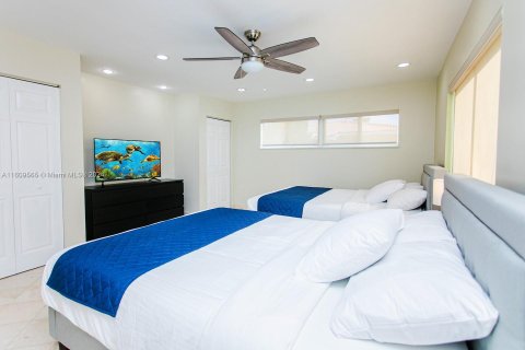 Villa ou maison à vendre à Hollywood, Floride: 3 chambres, 209.22 m2 № 1231831 - photo 9