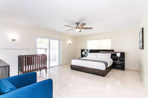 Casa en venta en Hollywood, Florida, 3 dormitorios, 209.22 m2 № 1231831 - foto 17