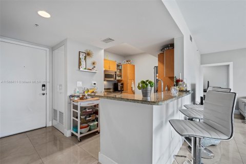 Condo in Aventura, Florida, 3 bedrooms  № 1176756 - photo 5