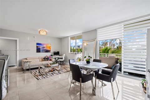 Condo in Aventura, Florida, 3 bedrooms  № 1176756 - photo 3