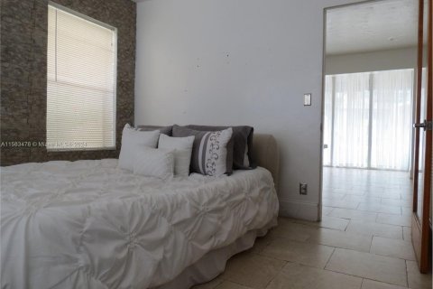 Condo in Miami Beach, Florida, 1 bedroom  № 1162619 - photo 7