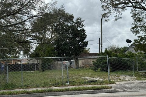 Terrain à vendre à Hollywood, Floride № 876491 - photo 5