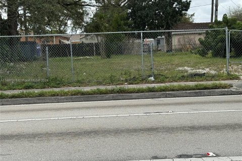 Terrain à vendre à Hollywood, Floride № 876491 - photo 3