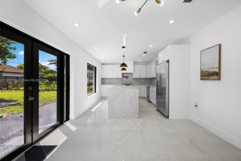 Casa en venta en Miami, Florida, 4 dormitorios, 166.67 m2 № 1357259 - foto 7