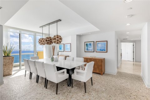 Condo in Sunny Isles Beach, Florida, 5 bedrooms  № 1357166 - photo 7