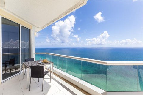 Condo in Sunny Isles Beach, Florida, 5 bedrooms  № 1357166 - photo 23