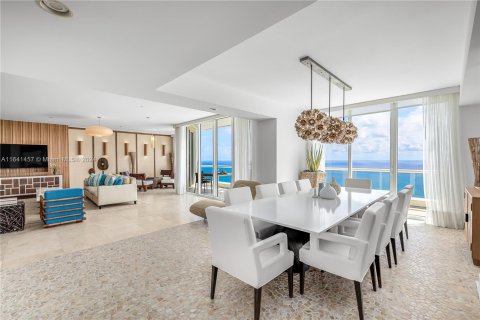 Condo in Sunny Isles Beach, Florida, 5 bedrooms  № 1357166 - photo 6