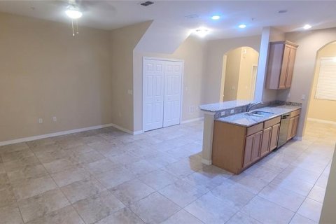 Townhouse in Orlando, Florida 3 bedrooms, 128.48 sq.m. № 1353528 - photo 6