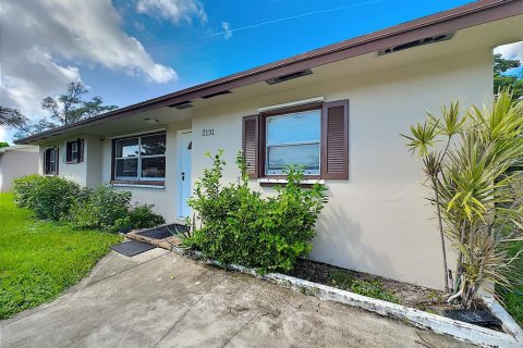 House in Boynton Beach, Florida 3 bedrooms, 125.88 sq.m. № 1402029 - photo 9