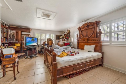 Casa en venta en Miami, Florida, 4 dormitorios, 244.89 m2 № 1293403 - foto 20