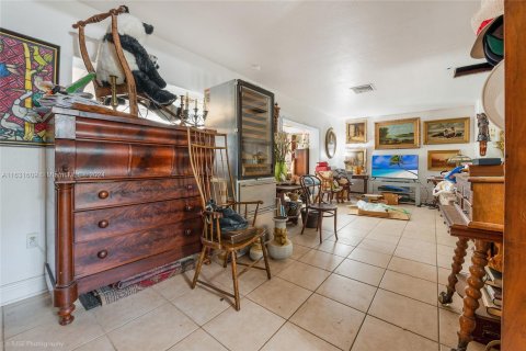 Villa ou maison à vendre à Miami, Floride: 4 chambres, 244.89 m2 № 1293403 - photo 14