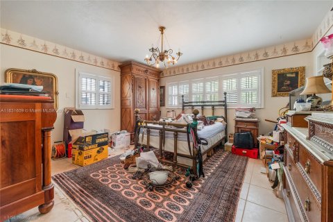 Villa ou maison à vendre à Miami, Floride: 4 chambres, 244.89 m2 № 1293403 - photo 15