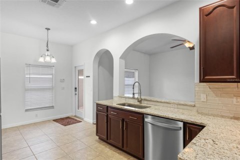 Adosado en venta en Orlando, Florida, 3 dormitorios, 168.71 m2 № 1400708 - foto 9