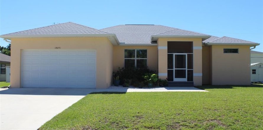 House in Port Charlotte, Florida 3 bedrooms, 184.23 sq.m. № 1385220