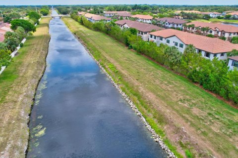 Townhouse in Boynton Beach, Florida 3 bedrooms, 173.91 sq.m. № 1172464 - photo 9