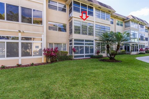 Condo in Lauderdale Lakes, Florida, 1 bedroom  № 1172490 - photo 16