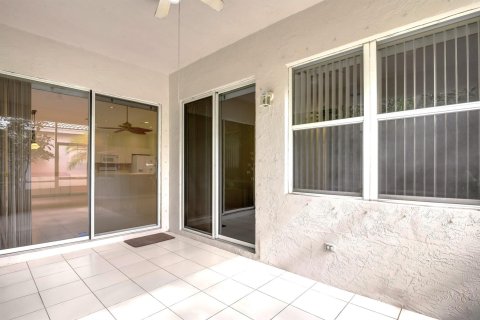 Casa en venta en Boynton Beach, Florida, 3 dormitorios, 159.79 m2 № 945341 - foto 24