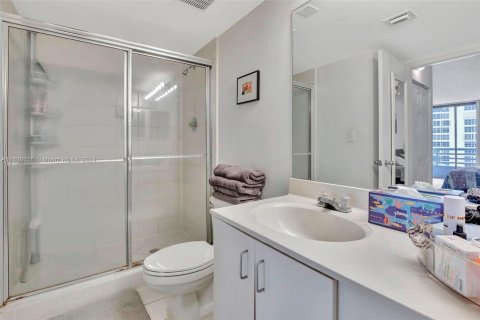 Copropriété à vendre à Aventura, Floride: 2 chambres, 91.97 m2 № 1324655 - photo 25