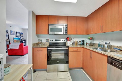 Copropriété à vendre à Aventura, Floride: 2 chambres, 91.97 m2 № 1324655 - photo 8