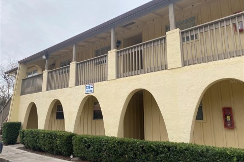 Condominio en venta en Orlando, Florida, 2 dormitorios, 86.12 m2 № 941966 - foto 1