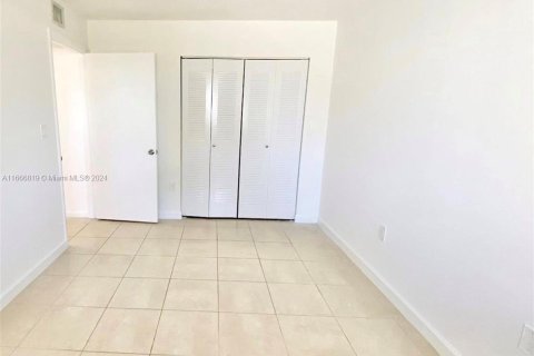 Copropriété à vendre à Fort Lauderdale, Floride: 2 chambres, 86.12 m2 № 1380630 - photo 6