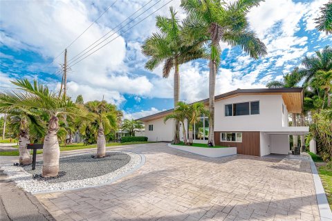 Casa en venta en Fort Lauderdale, Florida, 3 dormitorios № 1187090 - foto 1