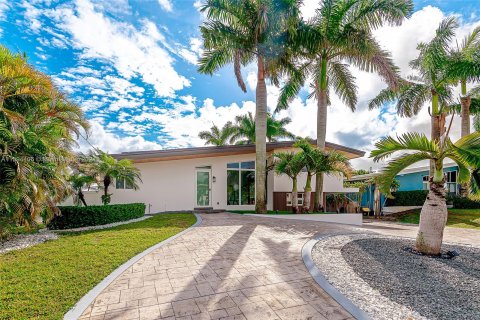 Casa en venta en Fort Lauderdale, Florida, 3 dormitorios № 1187090 - foto 19