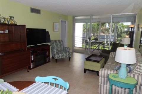 Condominio en venta en Plantation, Florida, 1 dormitorio, 83.61 m2 № 1079568 - foto 17