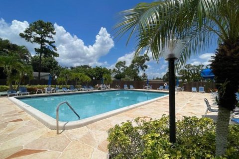 Casa en venta en Lake Worth, Florida, 2 dormitorios, 123.1 m2 № 1161737 - foto 2