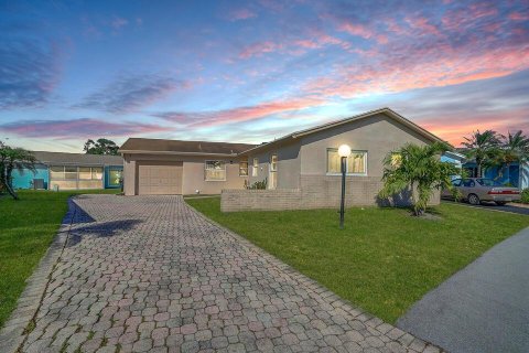 Villa ou maison à vendre à Lake Worth, Floride: 2 chambres, 123.1 m2 № 1161737 - photo 29