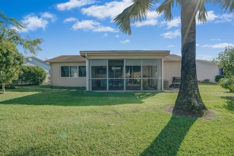 Villa ou maison à vendre à Lake Worth, Floride: 2 chambres, 123.1 m2 № 1161737 - photo 8