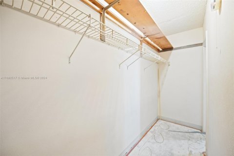 Condominio en venta en Miami Gardens, Florida, 1 dormitorio, 65.4 m2 № 1443207 - foto 22