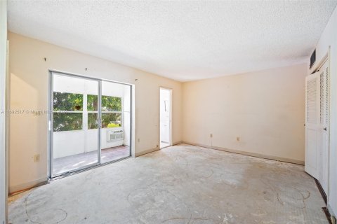 Condominio en venta en Miami Gardens, Florida, 1 dormitorio, 65.4 m2 № 1443207 - foto 18