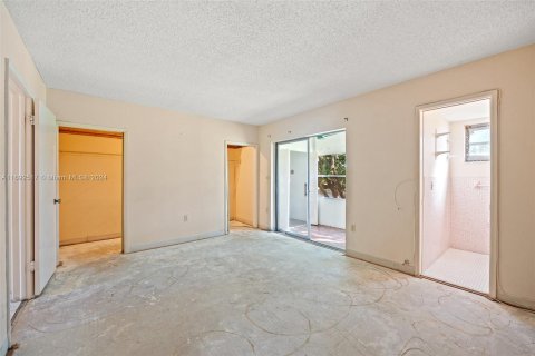 Condominio en venta en Miami Gardens, Florida, 1 dormitorio, 65.4 m2 № 1443207 - foto 16