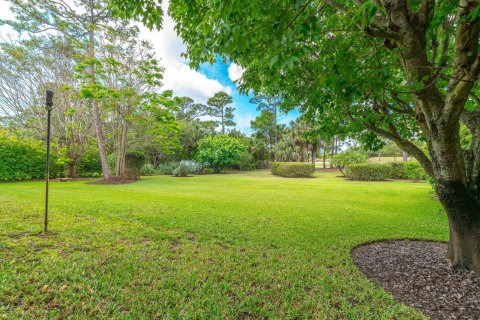 House in Palm City, Florida 4 bedrooms, 446.12 sq.m. № 1097905 - photo 9