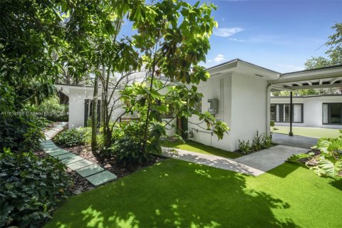 Villa ou maison à vendre à Miami Shores, Floride: 6 chambres, 359.81 m2 № 1235475 - photo 23