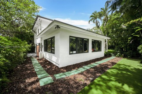 Villa ou maison à vendre à Miami Shores, Floride: 6 chambres, 359.81 m2 № 1235475 - photo 24