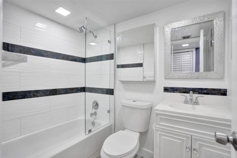 Copropriété à vendre à Pompano Beach, Floride: 2 chambres, 71.53 m2 № 1180539 - photo 13